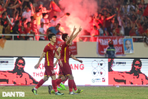 "Bàn thắng vàng" của Nhâm Mạnh Dũng giúp U23 Việt Nam vô địch SEA Games 31