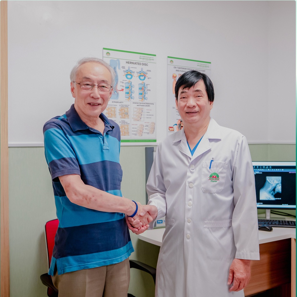 Giáo sư người Nhật mắc bệnh hiếm, sang Việt Nam điều trị thành công - 4 Giáo sư người Nhật mắc bệnh hiếm, sang Việt Nam điều trị thành công - 4