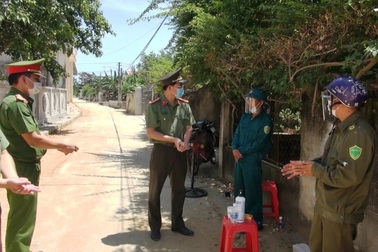 Khởi tố vụ án liên quan đến ca mắc Covid-19 tiếp xúc với nhiều người