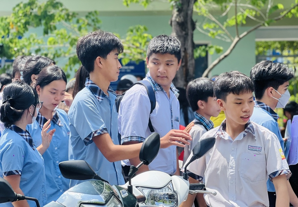Trường học ở TPHCM bị tuýt còi vì thông tin liên quan đến kỳ thi lớp 10 - 1 Trường học ở TPHCM bị tuýt còi vì thông tin liên quan đến kỳ thi lớp 10 - 1