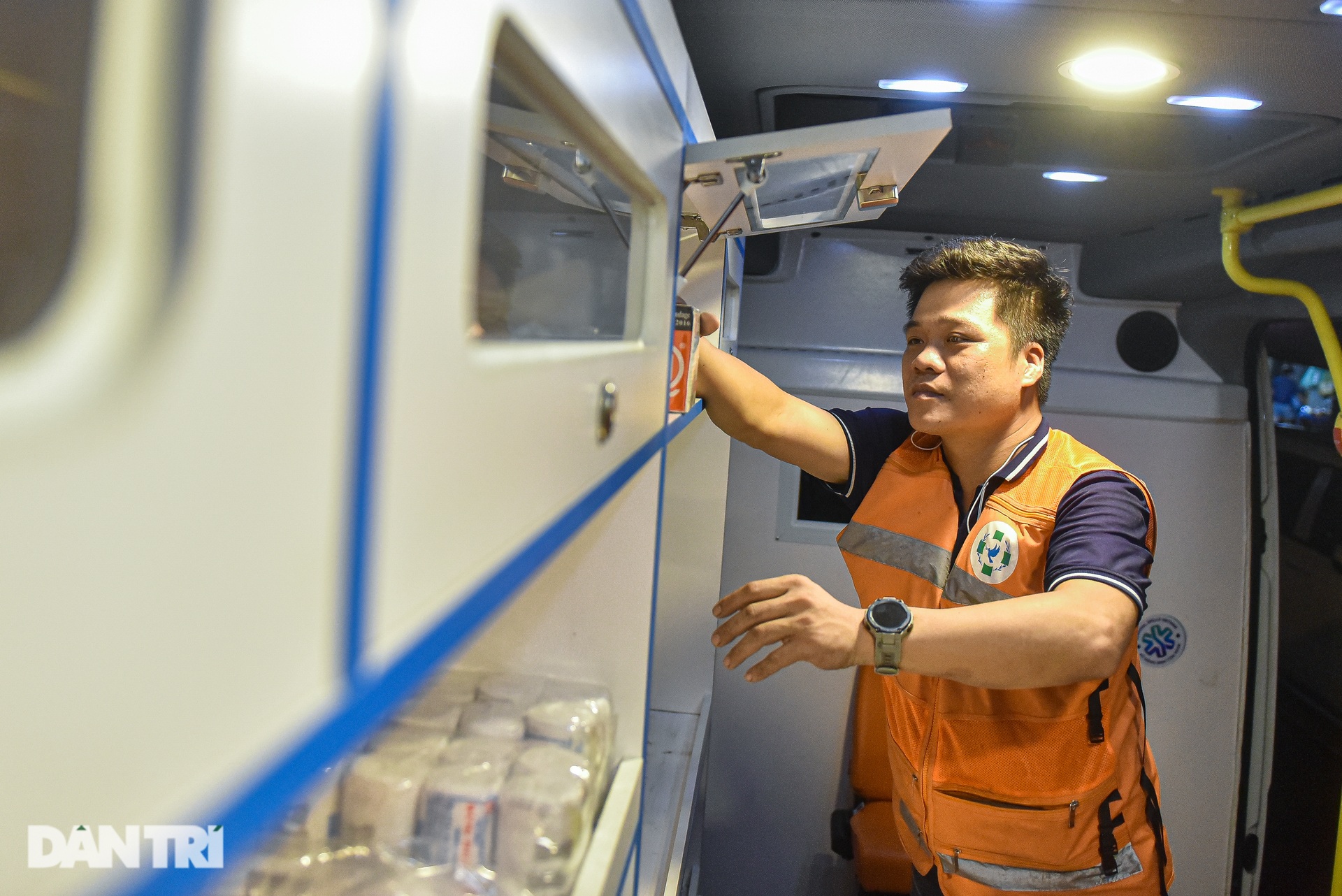 Biệt đội sơ cứu thần tốc và những pha giành giật mạng sống với tử thần - 5 Biệt đội sơ cứu thần tốc và những pha giành giật mạng sống với tử thần - 5