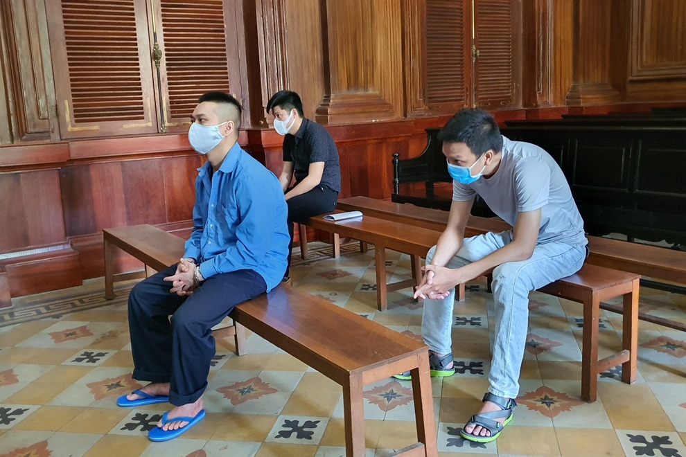 TPHCM: Hai cán bộ công an bị cáo buộc bảo kê tụ điểm ma túy ở quận 4 - 1 TPHCM: Hai cán bộ công an bị cáo buộc bảo kê tụ điểm ma túy ở quận 4 - 1