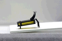 Robot tí hon có thể "uống rượu" thay pin để hoạt động