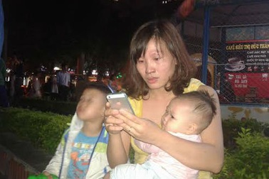 4 giờ cháy nổ ở chung cư 34 tầng: Òa khóc nức nở vì... xuống đất an toàn!