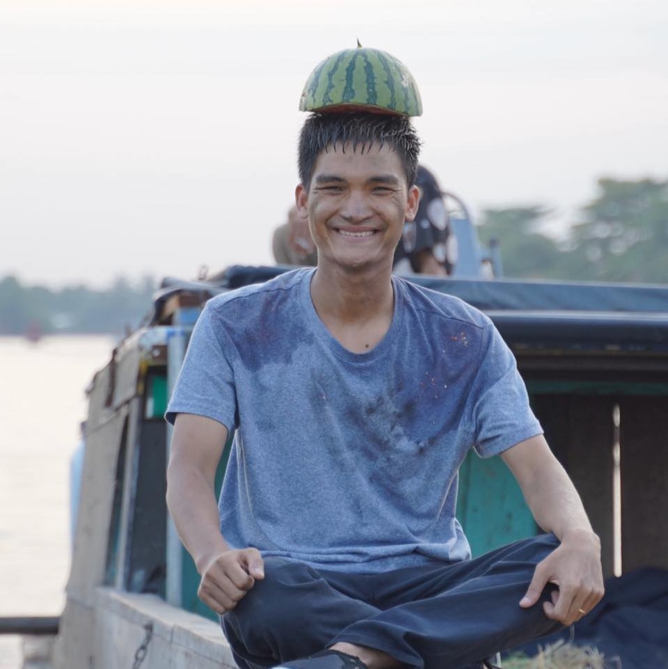 Mạc Văn Khoa: Lúc nhỏ tôi bị tự kỷ nên rất ít nói, bây giờ cũng nhát lắm - 2 Mạc Văn Khoa: Lúc nhỏ tôi bị tự kỷ nên rất ít nói, bây giờ cũng nhát lắm - 2