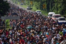 Hơn 3.000 người di cư từ Mexico tiến về Mỹ trước thềm bầu cử