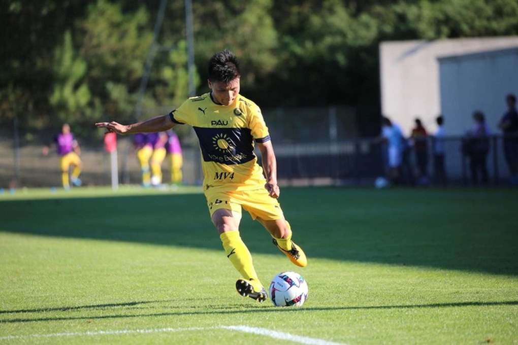 Quang Hải thể hiện được gì trong 4 trận đấu cùng Pau FC? - 3 Quang Hải thể hiện được gì trong 4 trận đấu cùng Pau FC? - 3