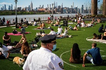 Số ca Covid-19 toàn cầu tăng kỷ lục, Florida trở thành tâm chấn ở Mỹ