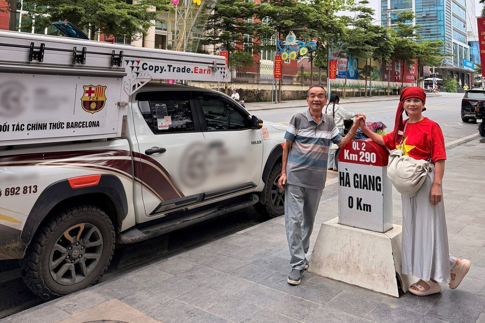 Vợ chồng TPHCM mang nhà di động 1,5 tỷ đồng đưa bố mẹ phượt 2.000km - 11 Vợ chồng TPHCM mang nhà di động 1,5 tỷ đồng đưa bố mẹ phượt 2.000km - 11