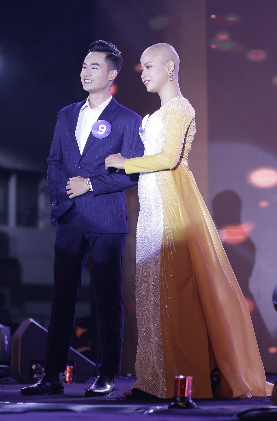 Lộ diện tân Hoa khôi ĐH Ngoại thương Hà Nội - 8 Lộ diện tân Hoa khôi ĐH Ngoại thương Hà Nội - 8