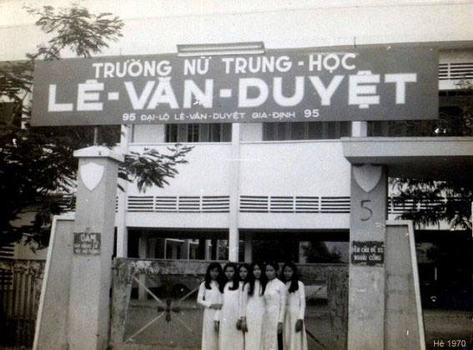 NSND Kim Xuân trải lòng về một thời tuổi trẻ gắn bó với Sài Gòn - 4