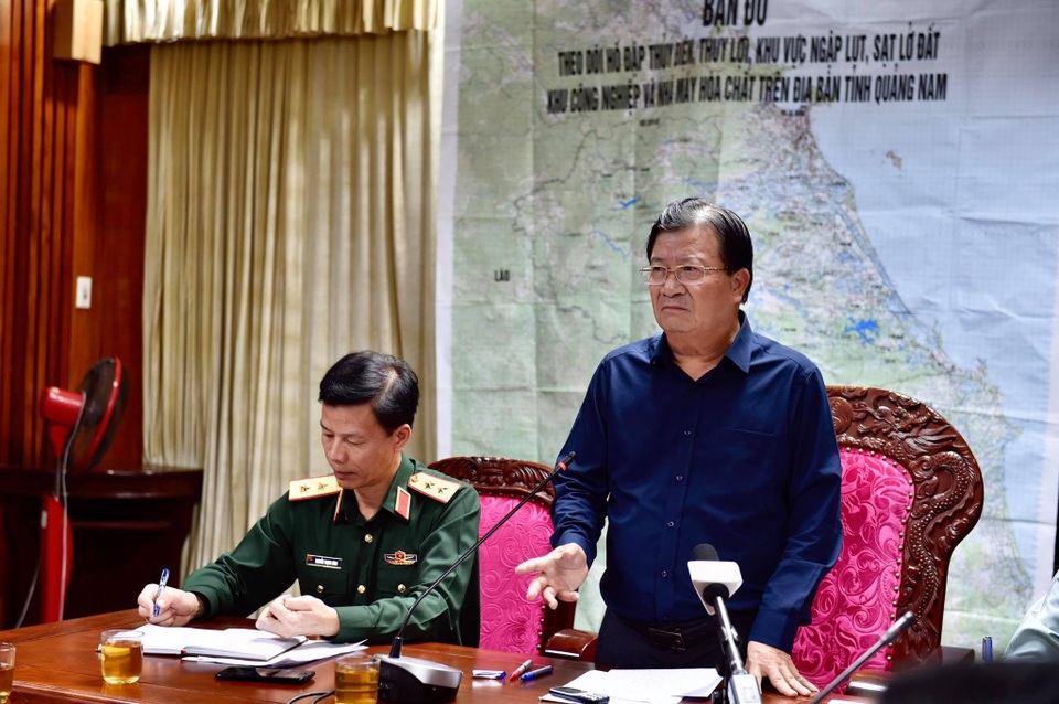 Quảng Nam sạt lở đất, nhiều người bị vùi lấp, Thủ tướng lệnh cứu hộ khẩn - 2 Quảng Nam sạt lở đất, nhiều người bị vùi lấp, Thủ tướng lệnh cứu hộ khẩn - 2