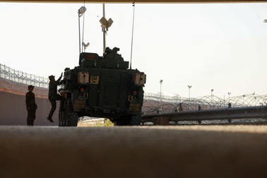 Tòa án Mỹ cho phép trục xuất nhanh một số di dân đến nước thứ ba