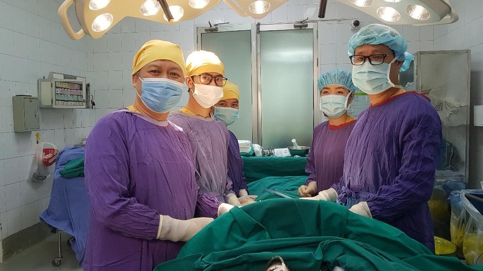 Hy hữu: Người đàn ông ăn “tất cả mọi thứ” - 3 Hy hữu: Người đàn ông ăn “tất cả mọi thứ” - 3