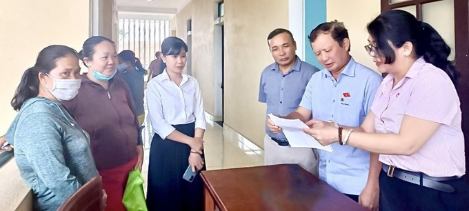 Bí thư Tỉnh uỷ Thừa Thiên Huế kiểm tra hoạt động tại điểm giao dịch xã Phú Dương, TP Huế