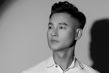 Đức Tuấn làm mới những ca khúc cách mạng