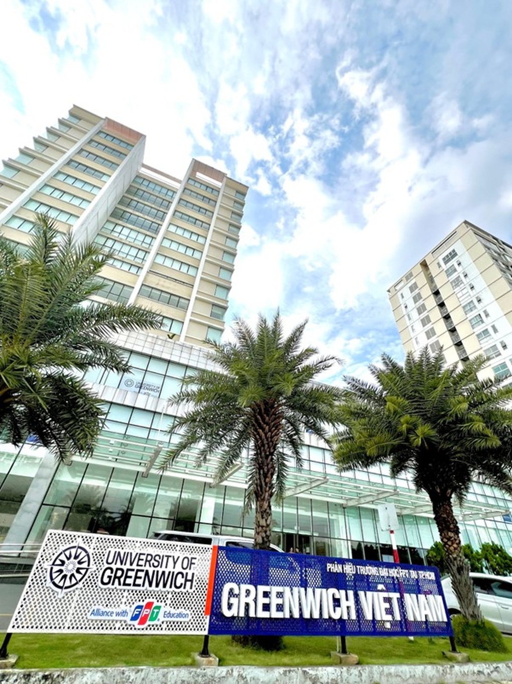 Estudantes do ensino médio na Cidade de Ho Chi Minh podem fazer testes práticos gratuitos do IELTS com o British Council de outubro a abril. Học sinh THPT tại TPHCM được thi thử IELTS miễn phí với Hội đồng Anh từ tháng 10 - 4