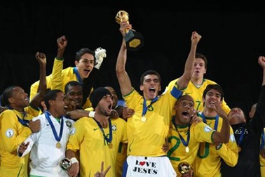 Nhìn lại lịch sử Confederations Cup từ A đến Z