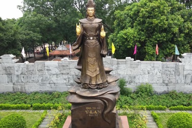 Hà Nội: Chiêm ngưỡng bức tượng đồng nguyên chất lớn nhất Việt Nam