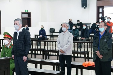 Cựu Bộ trưởng Vũ Huy Hoàng được giảm một năm tù