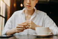 Phát hiện chồng ngoại tình với bạn thân, tôi đã “cho không” mà không hề nuối tiếc