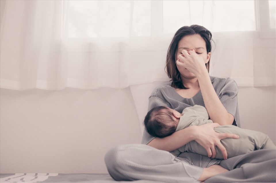 Chồng lén lấy sữa tôi vừa vắt, tôi xấu hổ tột cùng khi biết anh làm gì - 1 Chồng lén lấy sữa tôi vừa vắt, tôi xấu hổ tột cùng khi biết anh làm gì - 1