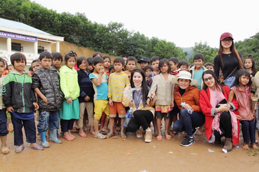 Đồng hành cùng Mẹ Ken trên những cung đường thiện nguyện