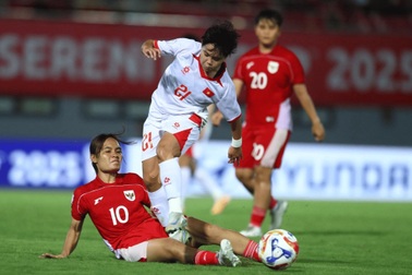 Thắng đậm Indonesia, tuyển nữ Việt Nam vào bán kết giải Đông Nam Á