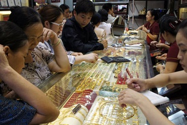 Nhập 10 tấn vàng vẫn chưa đủ bình ổn thị trường?