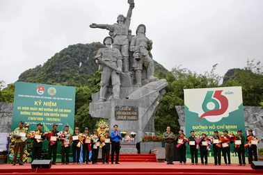 Kỷ niệm 65 năm con đường huyền thoại