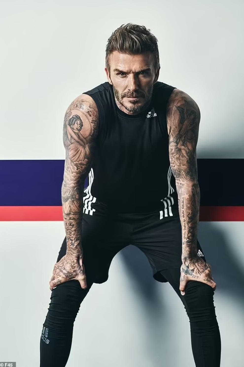 David Beckham vẫn là nam thần phòng tập ở tuổi U50 - 5 David Beckham vẫn là nam thần phòng tập ở tuổi U50 - 5