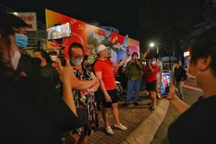 Công an khám xét 2 ngôi nhà của bà Phương Hằng, thu giữ nhiều tài liệu