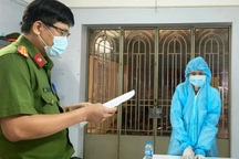 Nghi án nghịch tử sát hại cha ruột vì... cha rửa tay trong thùng nước