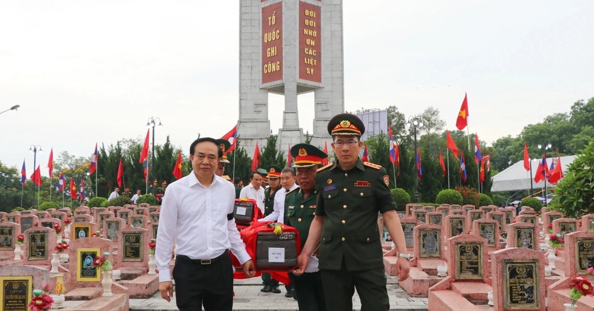 View - Chuyện thiếu tá phỉ Vàng Pao giúp bộ đội Việt Nam tìm liệt sỹ | Báo Dân trí