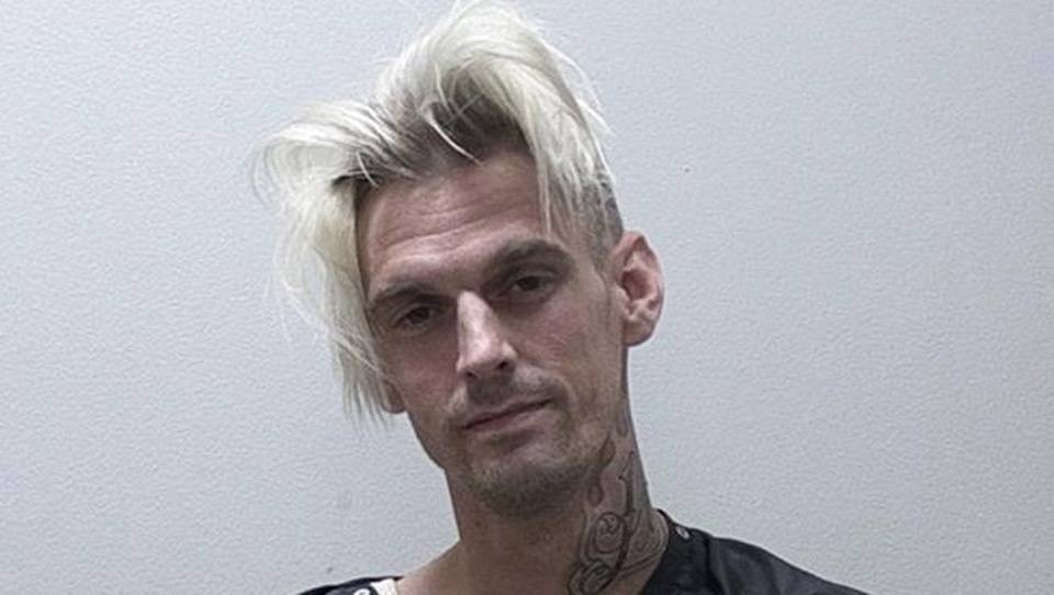Hình ảnh bệ rạc của Aaron Carter khiến fans chán ngán - 6 Hình ảnh bệ rạc của Aaron Carter khiến fans chán ngán - 6