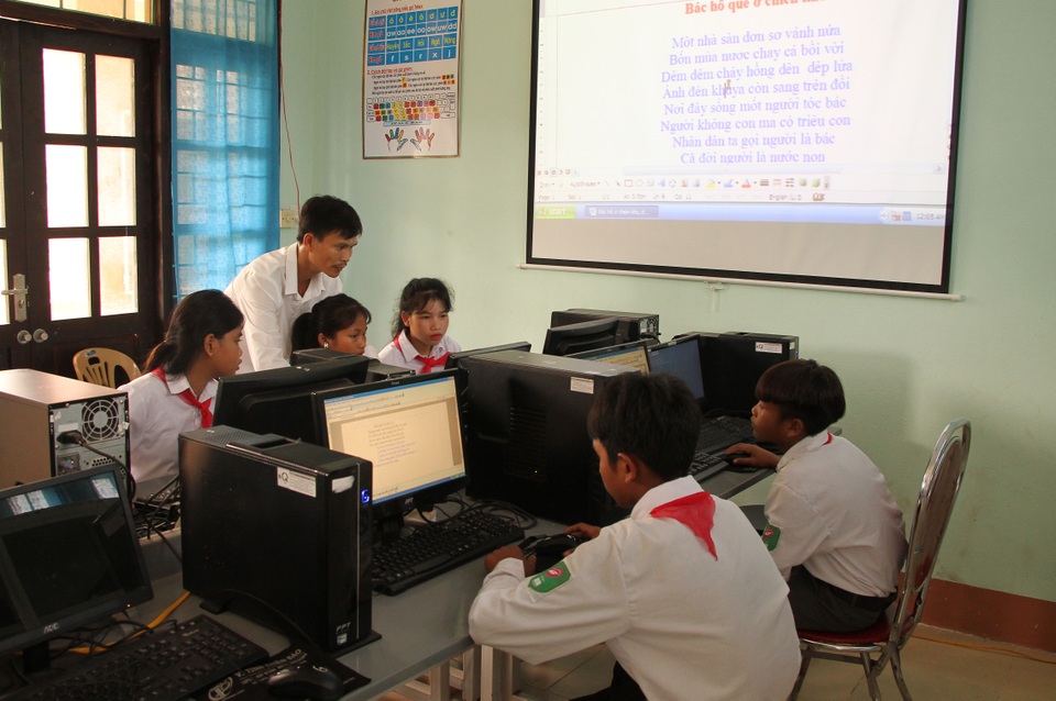 Nhiều địa phương cho học sinh nghỉ học để phòng tránh bão số 5 - 2