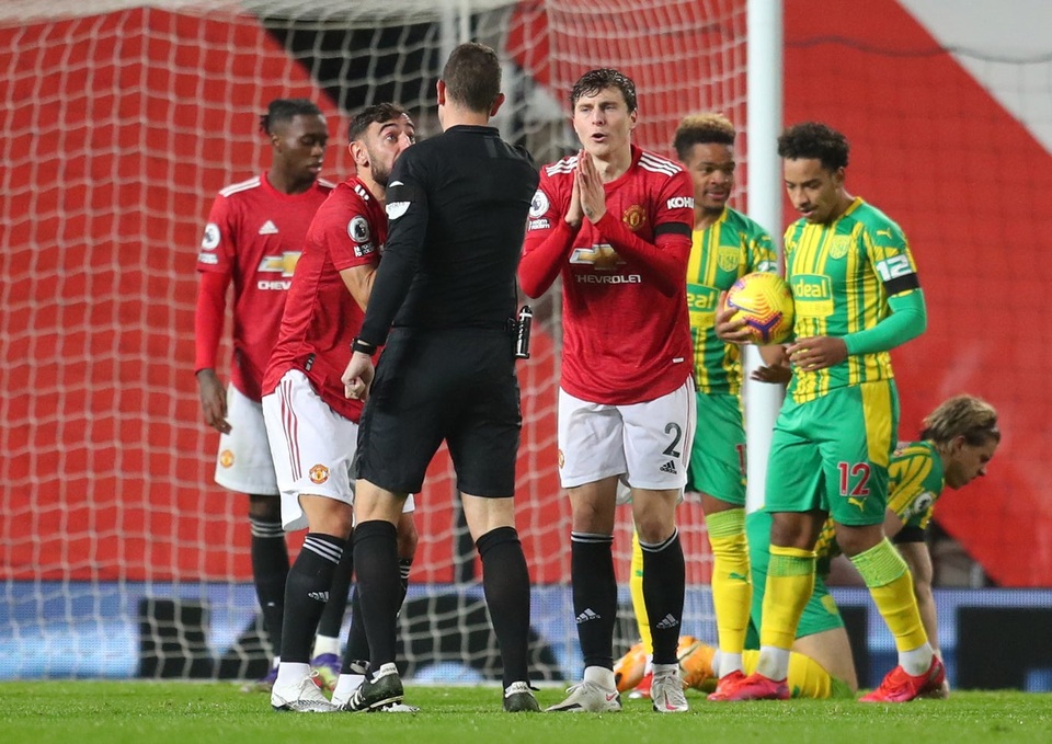 Nhìn lại trận thắng tẻ nhạt của Man Utd trước West Brom - 9