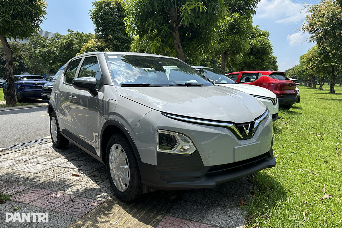 Livrând peste 16.000 de mașini electrice în noiembrie, VinFast stabilește un record de vânzări în Vietnam - 1 Giao hơn 16.000 ô tô điện tháng 11, VinFast lập kỷ lục Việt Nam về số bán - 1
