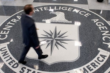 Báo Anh: CIA chụp ảnh lõa thể các nghi phạm trước khi tra tấn