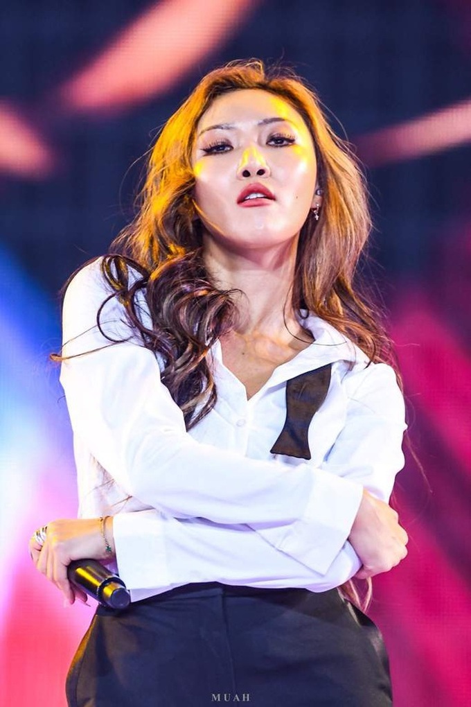 Idol có giọng hát đẹp nhất trong mắt netizen: Jimin, Rosé bị chê vẫn lọt top, EXO chỉ có 1 đại diện nhưng bất ngờ nhất là Jennie - Ảnh 71. Idol có giọng hát đẹp nhất trong mắt netizen: Jimin, Rosé bị chê vẫn lọt top, EXO chỉ có 1 đại diện nhưng bất ngờ nhất là Jennie - Ảnh 71.