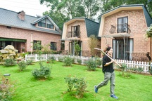 Ngôi nhà phong cách châu Âu, ngập hương hoa của nữ giáo viên Hà Nội