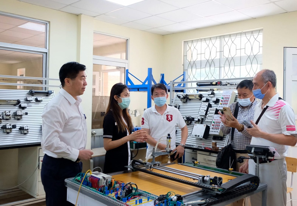Doanh nghiệp cần người, lao động cần việc, sao cung - cầu chưa gặp nhau? - 4 Doanh nghiệp cần người, lao động cần việc, sao cung - cầu chưa gặp nhau? - 4