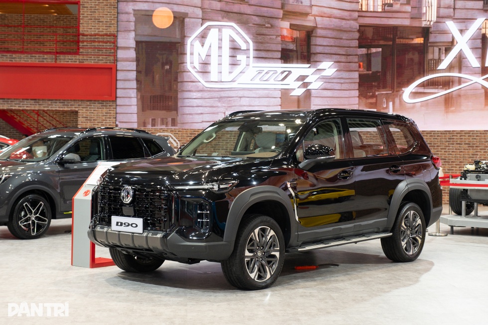 Triển lãm Ô tô Việt Nam 2024: Vắng mợ thì chợ vẫn đông - 9