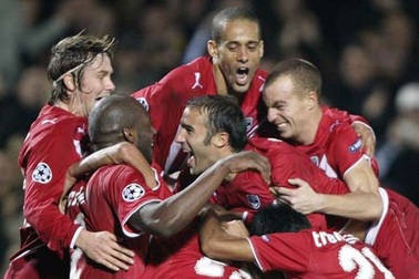 Bordeaux ra tay mở đường sống cho Bayern