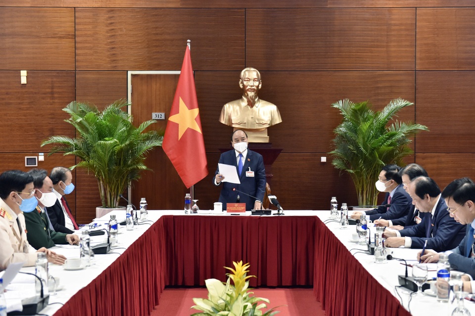 Thủ tướng họp khẩn về Covid-19 ngay tại Đại hội Đảng - 1 Thủ tướng họp khẩn về Covid-19 ngay tại Đại hội Đảng - 1