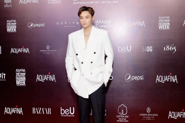 "Tú ông" điều hành đường dây bán dâm giới showbiz giá 360 triệu đồng/lượt