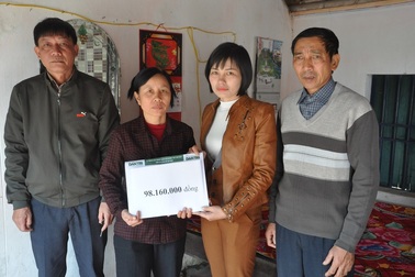 Bạn đọc giúp chị Nguyễn Thị Ngót hơn 98 triệu đồng