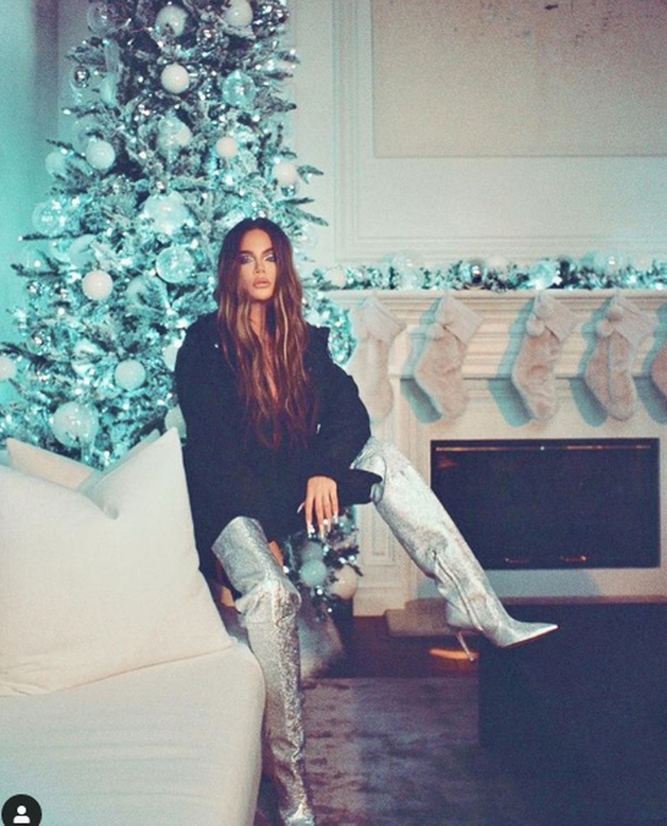 Kourtney Kardashian gợi cảm đón giáng sinh | Báo Dân trí