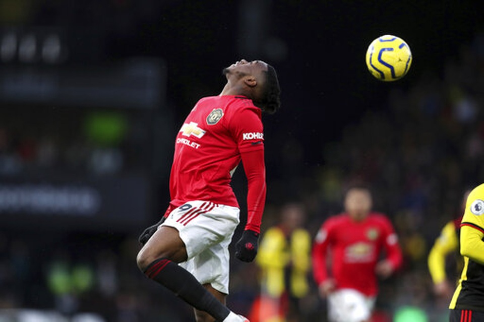 Watford 2-0 Man Utd: Hai bàn thắng trong ba phút - 6 Watford 2-0 Man Utd: Hai bàn thắng trong ba phút - 6