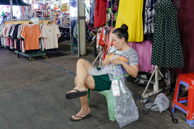 Chợ đêm thời trang giá rẻ tại TPHCM đìu hiu